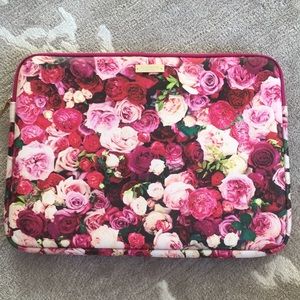 Like New Kate Spade Padded Laptop Case - Rose